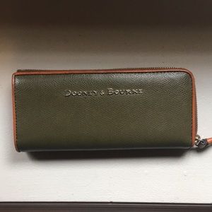 Dooney and Bourke wallet